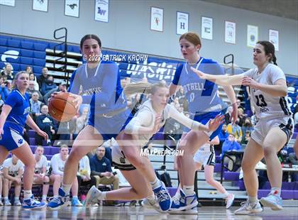Thumbnail 1 in Glacier Peak vs Bothell (4A District Playoff) photogallery.