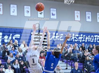 Thumbnail 1 in Glacier Peak vs Bothell (4A District Playoff) photogallery.