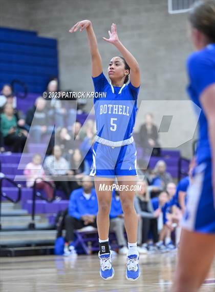 Thumbnail 3 in Glacier Peak vs Bothell (4A District Playoff) photogallery.