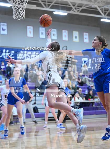 Thumbnail 2 in Glacier Peak vs Bothell (4A District Playoff) photogallery.