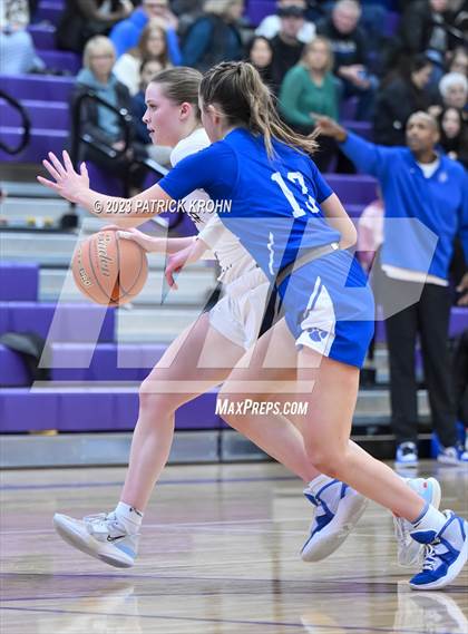 Thumbnail 3 in Glacier Peak vs Bothell (4A District Playoff) photogallery.