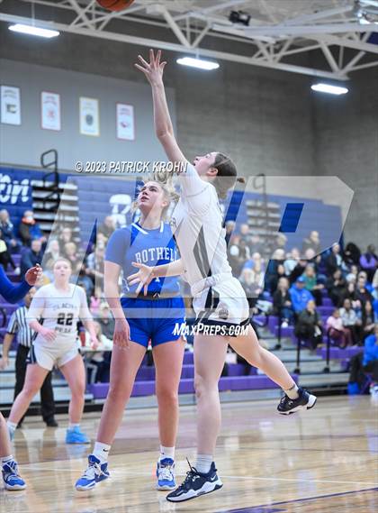 Thumbnail 1 in Glacier Peak vs Bothell (4A District Playoff) photogallery.