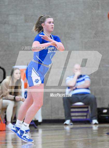 Thumbnail 1 in Glacier Peak vs Bothell (4A District Playoff) photogallery.