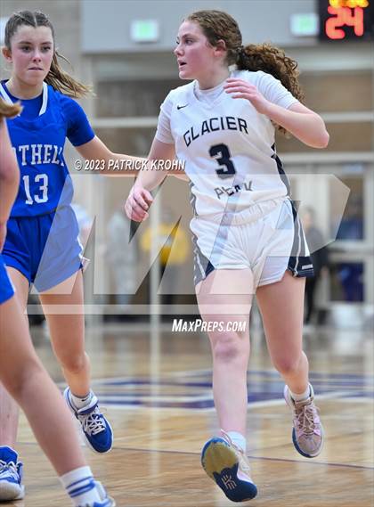Thumbnail 3 in Glacier Peak vs Bothell (4A District Playoff) photogallery.