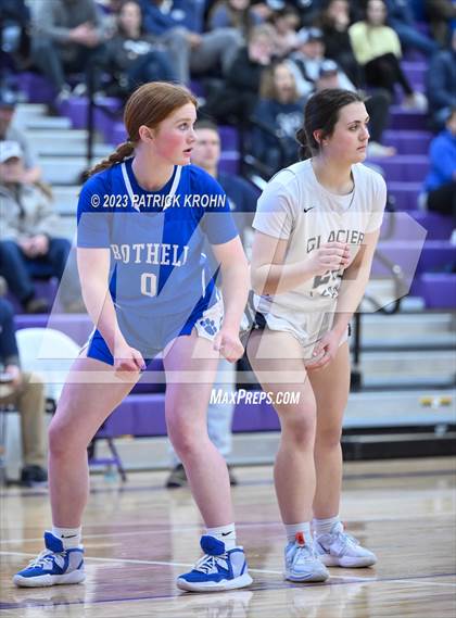 Thumbnail 1 in Glacier Peak vs Bothell (4A District Playoff) photogallery.