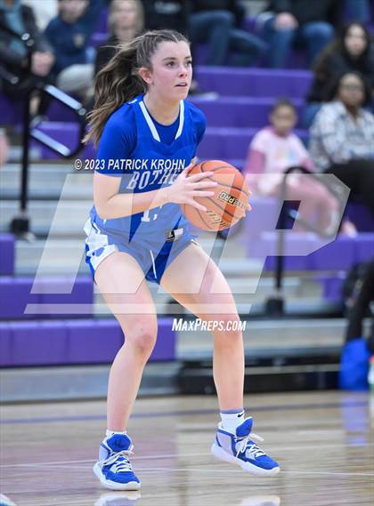 Thumbnail 2 in Glacier Peak vs Bothell (4A District Playoff) photogallery.