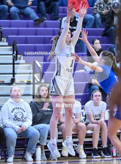 Thumbnail 1 in Glacier Peak vs Bothell (4A District Playoff) photogallery.