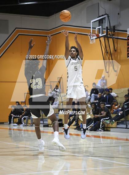 Thumbnail 1 in Bishop Montgomery vs Calabasas (2023 South Pasadena Tournament) photogallery.