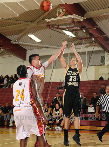 Thumbnail 3 in Golden Sierra @ Encina Prep photogallery.
