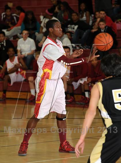 Thumbnail 2 in Golden Sierra @ Encina Prep photogallery.