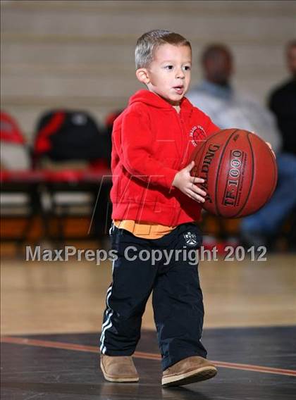 Thumbnail 3 in Newport Harbor vs. Palos Verdes (Hilltop Classic) photogallery.