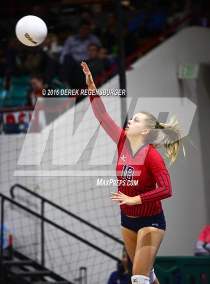 Thumbnail 2 in Chaparral vs Hatfield (CHSAA 5A Playoff) photogallery.