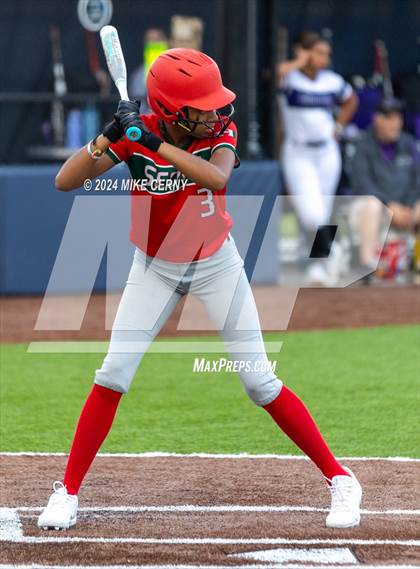 Thumbnail 1 in Highland Park @ Piper (KSHSAA 5A East Region 3 Semifinal) photogallery.