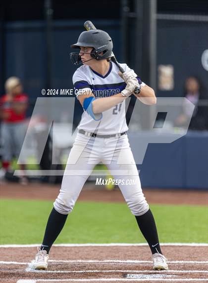 Thumbnail 1 in Highland Park @ Piper (KSHSAA 5A East Region 3 Semifinal) photogallery.