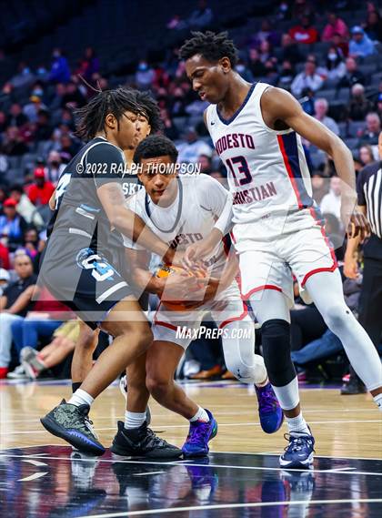 Thumbnail 3 in Modesto Christian vs. Sheldon (CIF SJS D-1 Final) photogallery.