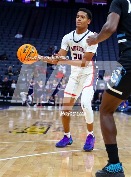 Thumbnail 3 in Modesto Christian vs. Sheldon (CIF SJS D-1 Final) photogallery.