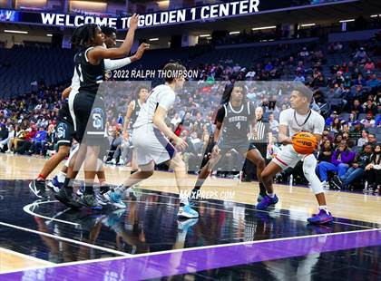 Thumbnail 1 in Modesto Christian vs. Sheldon (CIF SJS D-1 Final) photogallery.