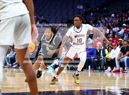 Thumbnail 2 in Modesto Christian vs. Sheldon (CIF SJS D-1 Final) photogallery.