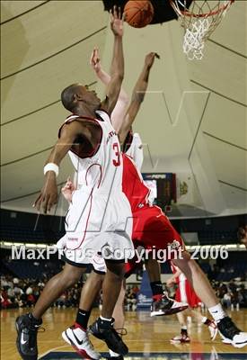 Thumbnail 3 in Westchester vs. Mater Dei (Nike Extravaganza) photogallery.