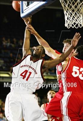 Thumbnail 2 in Westchester vs. Mater Dei (Nike Extravaganza) photogallery.