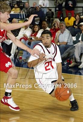 Thumbnail 2 in Westchester vs. Mater Dei (Nike Extravaganza) photogallery.