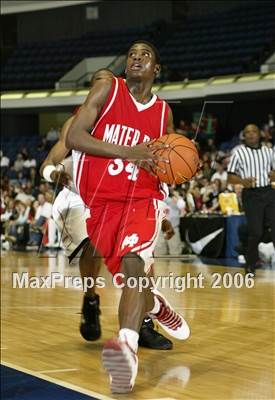 Thumbnail 2 in Westchester vs. Mater Dei (Nike Extravaganza) photogallery.