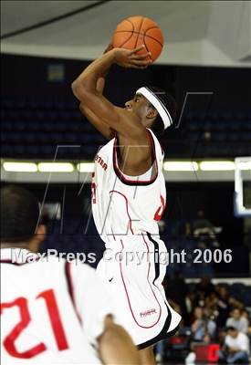 Thumbnail 3 in Westchester vs. Mater Dei (Nike Extravaganza) photogallery.