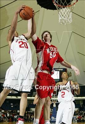 Thumbnail 1 in Westchester vs. Mater Dei (Nike Extravaganza) photogallery.