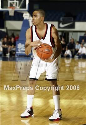 Thumbnail 2 in Westchester vs. Mater Dei (Nike Extravaganza) photogallery.