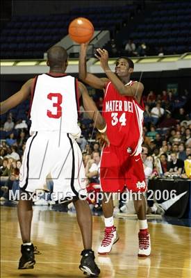 Thumbnail 3 in Westchester vs. Mater Dei (Nike Extravaganza) photogallery.