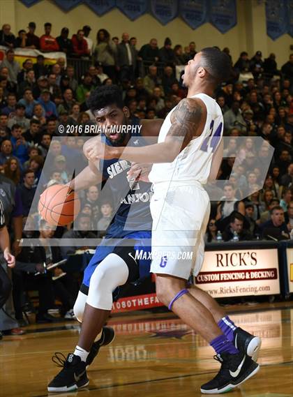 Thumbnail 1 in Sierra Canyon vs. Gonzaga (Les Schwab Invitational) photogallery.