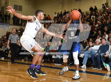Thumbnail 2 in Sierra Canyon vs. Gonzaga (Les Schwab Invitational) photogallery.