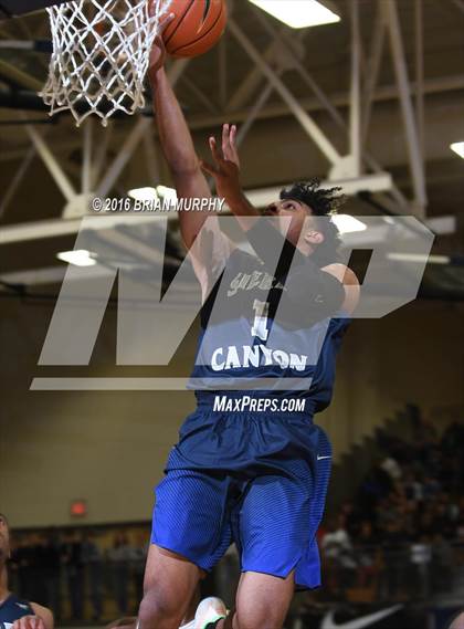 Thumbnail 1 in Sierra Canyon vs. Gonzaga (Les Schwab Invitational) photogallery.