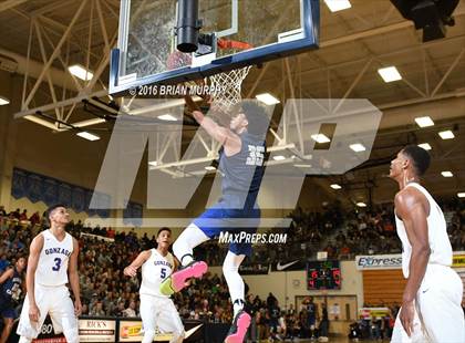 Thumbnail 2 in Sierra Canyon vs. Gonzaga (Les Schwab Invitational) photogallery.
