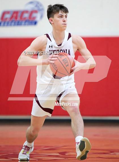 Thumbnail 3 in Cedar Grove vs Verona (Holiday Tournament) photogallery.