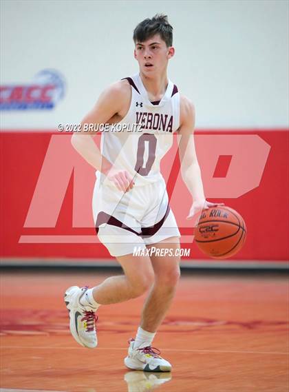 Thumbnail 2 in Cedar Grove vs Verona (Holiday Tournament) photogallery.