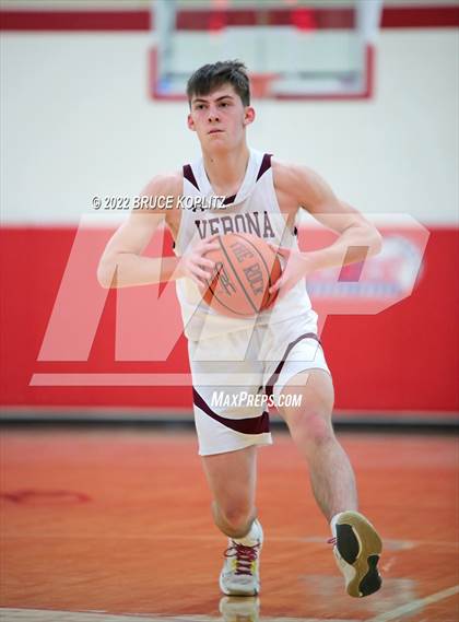 Thumbnail 3 in Cedar Grove vs Verona (Holiday Tournament) photogallery.