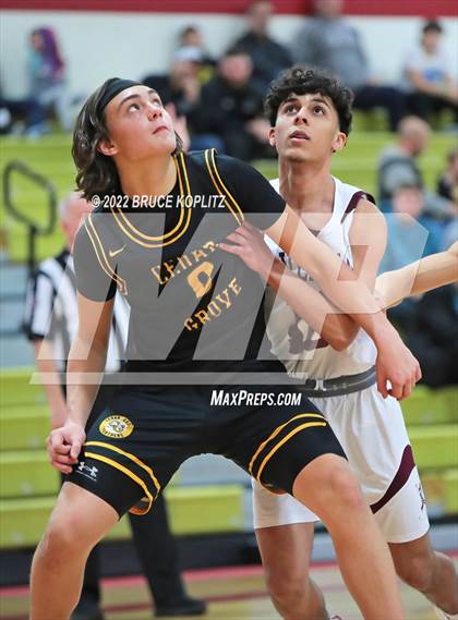 Thumbnail 2 in Cedar Grove vs Verona (Holiday Tournament) photogallery.