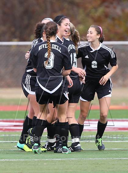 Thumbnail 2 in River Dell @ Wayne Hills (NJSIAA Playoffs) photogallery.