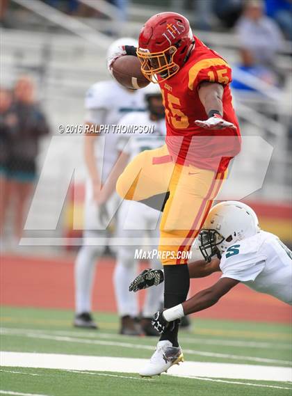 Thumbnail 2 in Sheldon @ Jesuit photogallery.