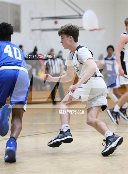 Thumbnail 2 in Riverwood @ Sequoyah photogallery.