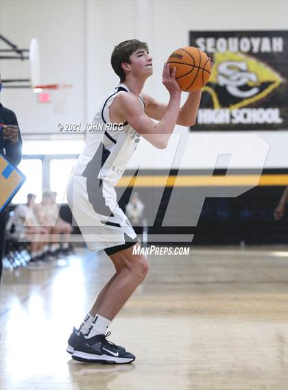 Thumbnail 1 in Riverwood @ Sequoyah photogallery.