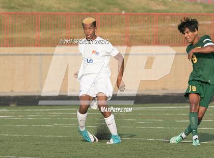 Thumbnail 1 in Independence vs Marvin Ridge photogallery.