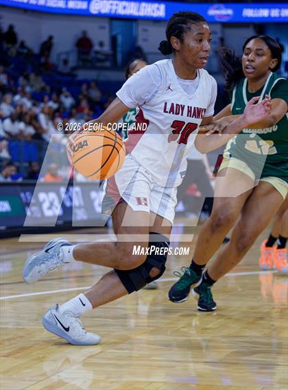 Thumbnail 1 in Grayson vs. Hillgrove (GHSA 6A Semifinal) photogallery.