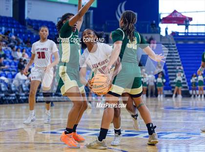 Thumbnail 3 in Grayson vs. Hillgrove (GHSA 6A Semifinal) photogallery.