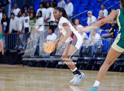 Thumbnail 3 in Grayson vs. Hillgrove (GHSA 6A Semifinal) photogallery.