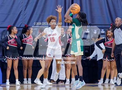Thumbnail 3 in Grayson vs. Hillgrove (GHSA 6A Semifinal) photogallery.