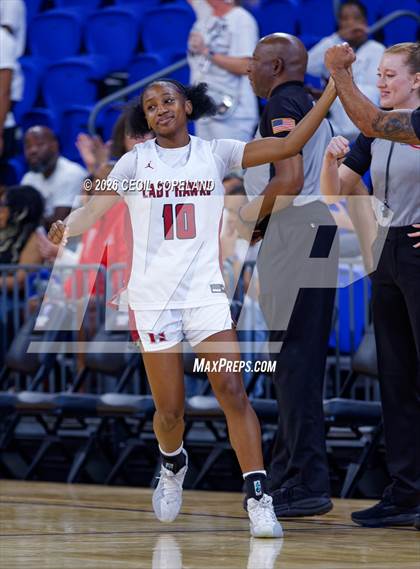 Thumbnail 1 in Grayson vs. Hillgrove (GHSA 6A Semifinal) photogallery.