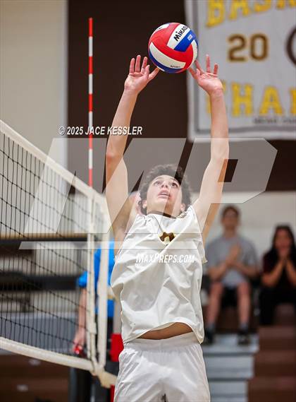 Thumbnail 3 in Chaminade @ Crespi photogallery.