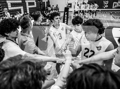 Thumbnail 2 in Chaminade @ Crespi photogallery.